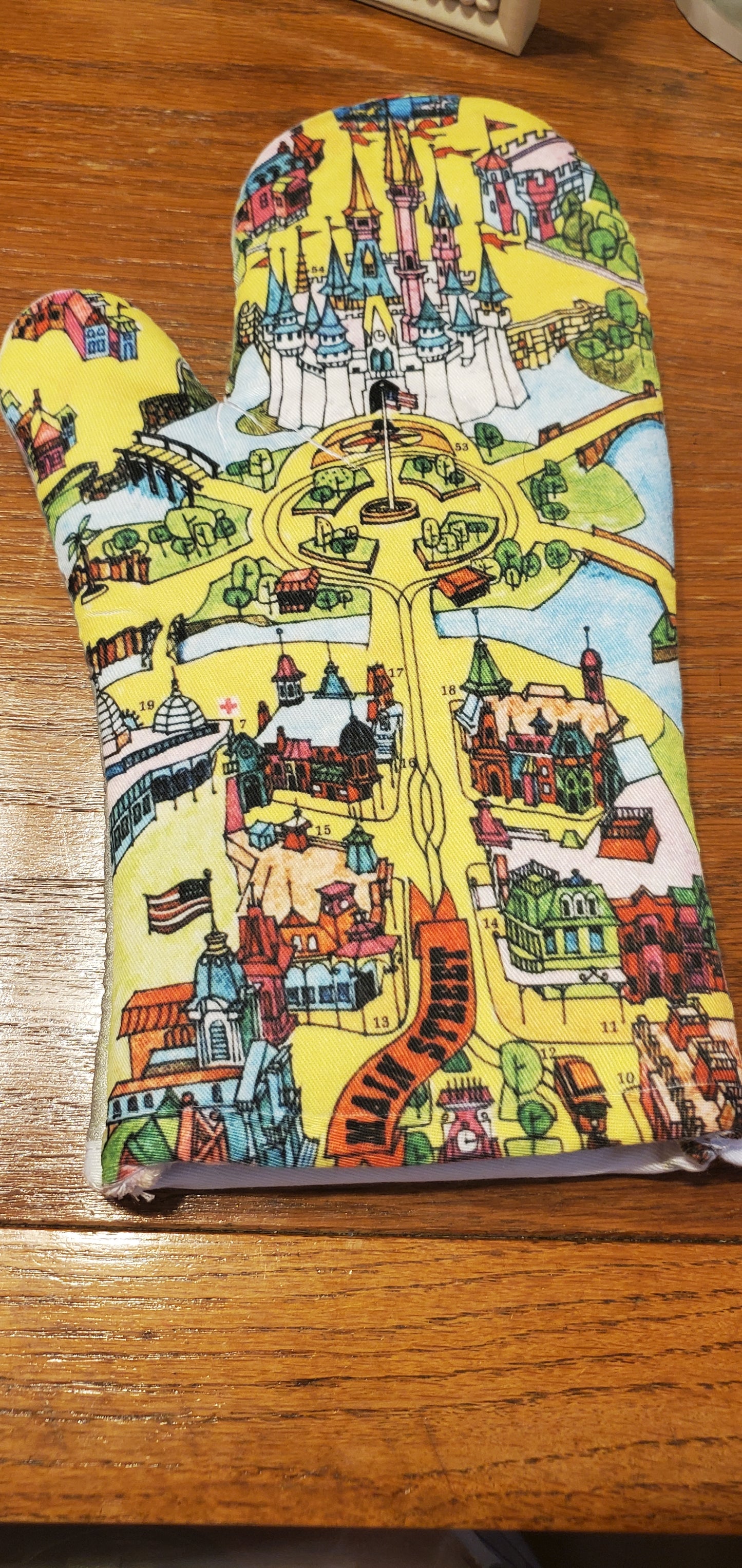 Map Oven Mitt- Magic Kingdom