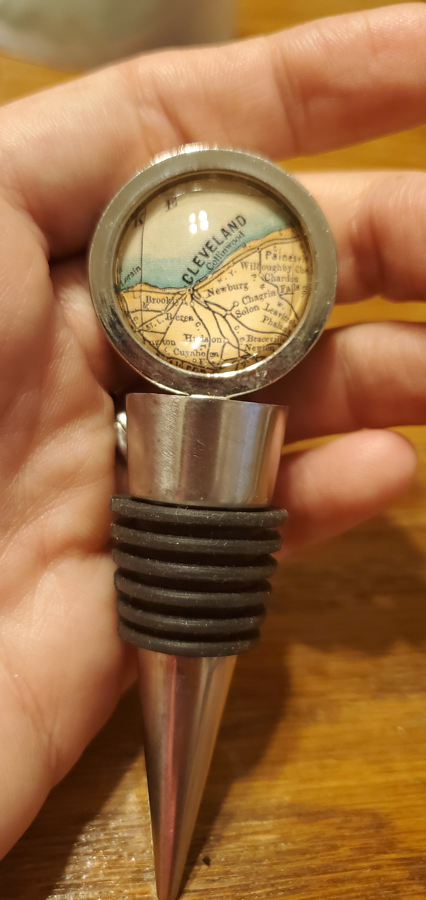 Map Wine Stopper - Cleveland