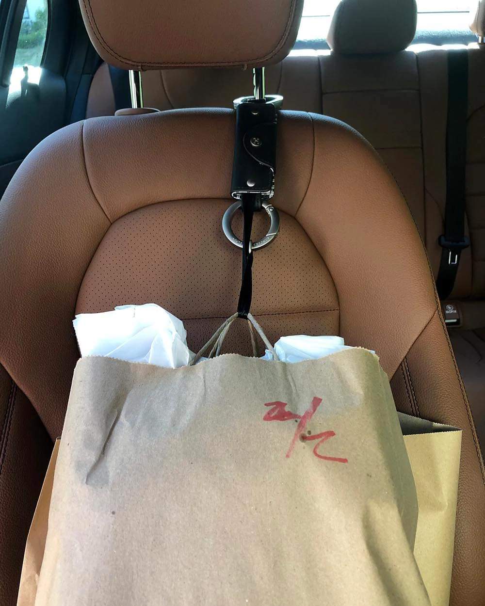 Handbag Handcuff